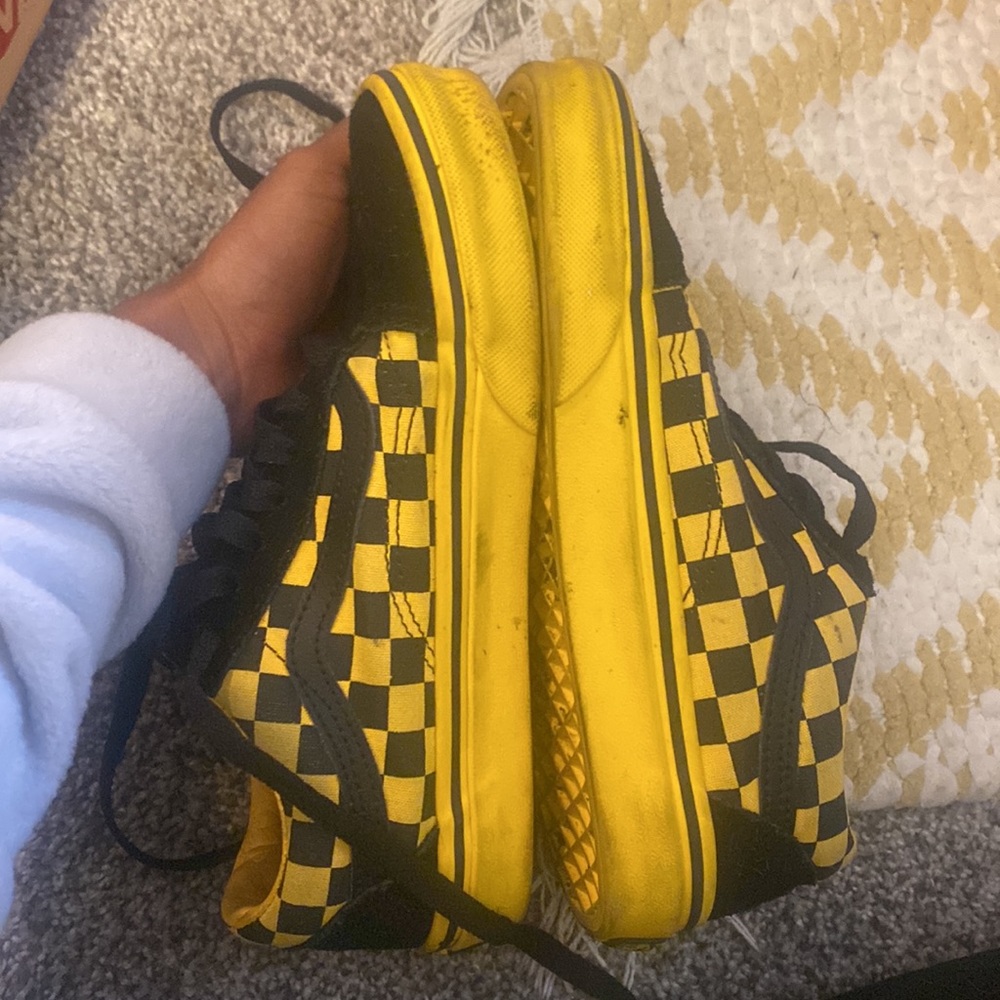 Vans - Picture 3 of 4